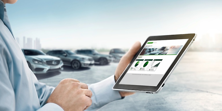 Fleet management software vs fuel cards: What fleet managers actually need